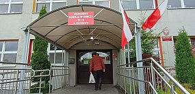 W Chrzanowie Trzaskowski uciekł Nawrockiemu 