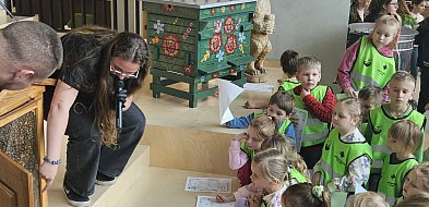Jak w ulu! Kilkaset dzieci na święcie pszczół w Trzebini-59526