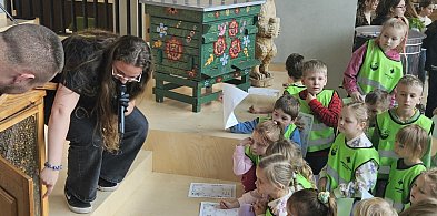 Jak w ulu! Kilkaset dzieci na święcie pszczół w Trzebini-59526