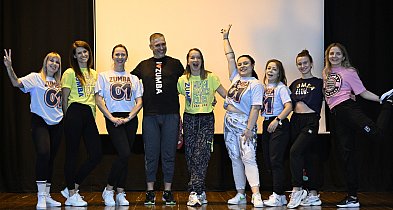W Trzebini zatańczyli dla chorej dziewczynki (WIDEO,ZDJĘCIA)-59552