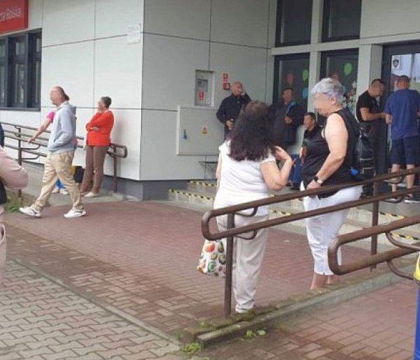 Spółdzielnia zapisuje na półkolonie. Znów trzeba postać w nocnej kolejce?-59698