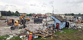 Wyburzenia koło dworca PKP w Trzebini (WIDEO, ZDJĘCIA)