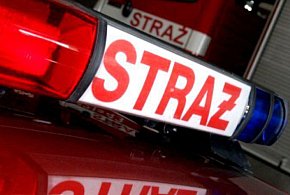 Strażacy w akcji. Pożar domu i zderzenie samochodów-59877