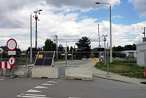 Koniec z jazdą przez tory kolejowe-59893