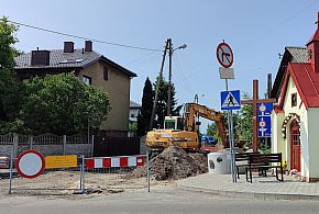 Szybko nie pojedziemy ulicą Sikorskiego w Trzebini-59965