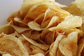 Chipsy Lay’s znikają z półek. W tej partii wykryto niebezpieczne substancje-60796
