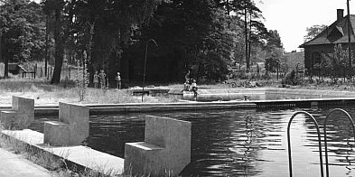 Zimna woda, ciepłe wspomnienia. Historia dwóch basenów -60868