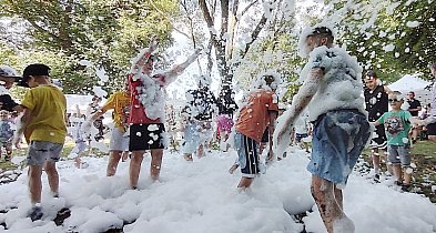 Szaleństwo pod lipami w Pogorzycach. Kto był na imprezie? (WIDEO, ZDJĘCIA)-60878