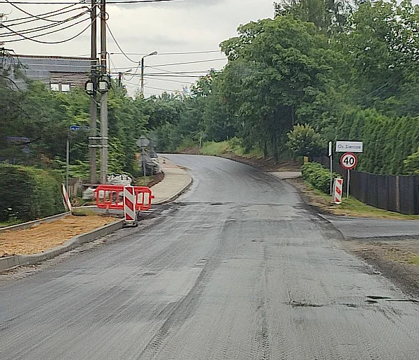 Asfalt położony, asfalt zdarty w Trzebini i Chrzanowie-60972