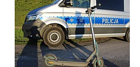 Groźne zderzenie hulajnogi z autem. 14-latek trafił do