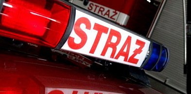 Auto spłonęło w Libiążu, w Chrzanowie paliła się przyczepa gastronomiczna