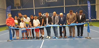 Zadaszony kort w Trzebini otwarty. Obiekt robi wrażenie (WIDEO, ZDJĘCIA)