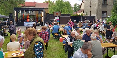 Muzyka, zabawa i wspólne świętowanie jubileuszu parafii w Chrzanowie