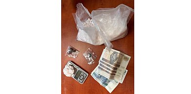 Leśny szałas pełen narkotyków. Trzebinianin usłyszał poważne zarzuty