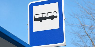 Wakacyjne zmiany w rozkładach. Dotyczą wielu popularnych linii