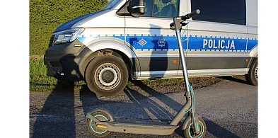 Groźne zderzenie hulajnogi z autem. 14-latek trafił do szpitala