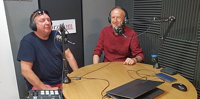 "Mam mniej snu, ale więcej szczęścia”. O ojcostwie, które przyszło przed 60.