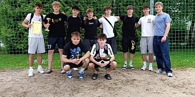 Piasek, słońce i grad bramek. Emocjonujący turniej beach soccera w Chrzanowie