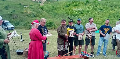 Celność na medal! Prezes Arrow Trzebinia zdobył srebrny topór