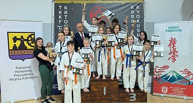 14 zawodników, 13 miejsc na podium! Fantastyczny występ karateków z Chrzanowa