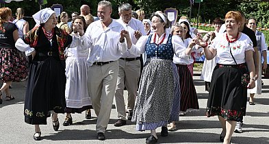 Jagodowa uczta i noc pełna atrakcji! Tak wygląda biesiada w Łanach (WIDEO,ZDJĘCIA)