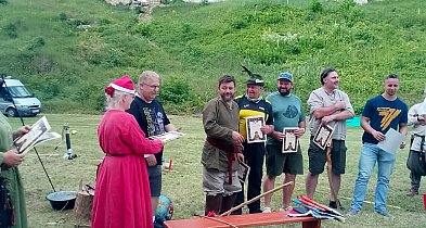 Celność na medal! Prezes Arrow Trzebinia zdobył srebrny topór