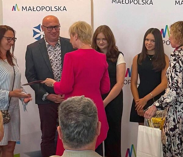 Grupa artystyczna z Alwerni z prestiżowym wyróżnieniem