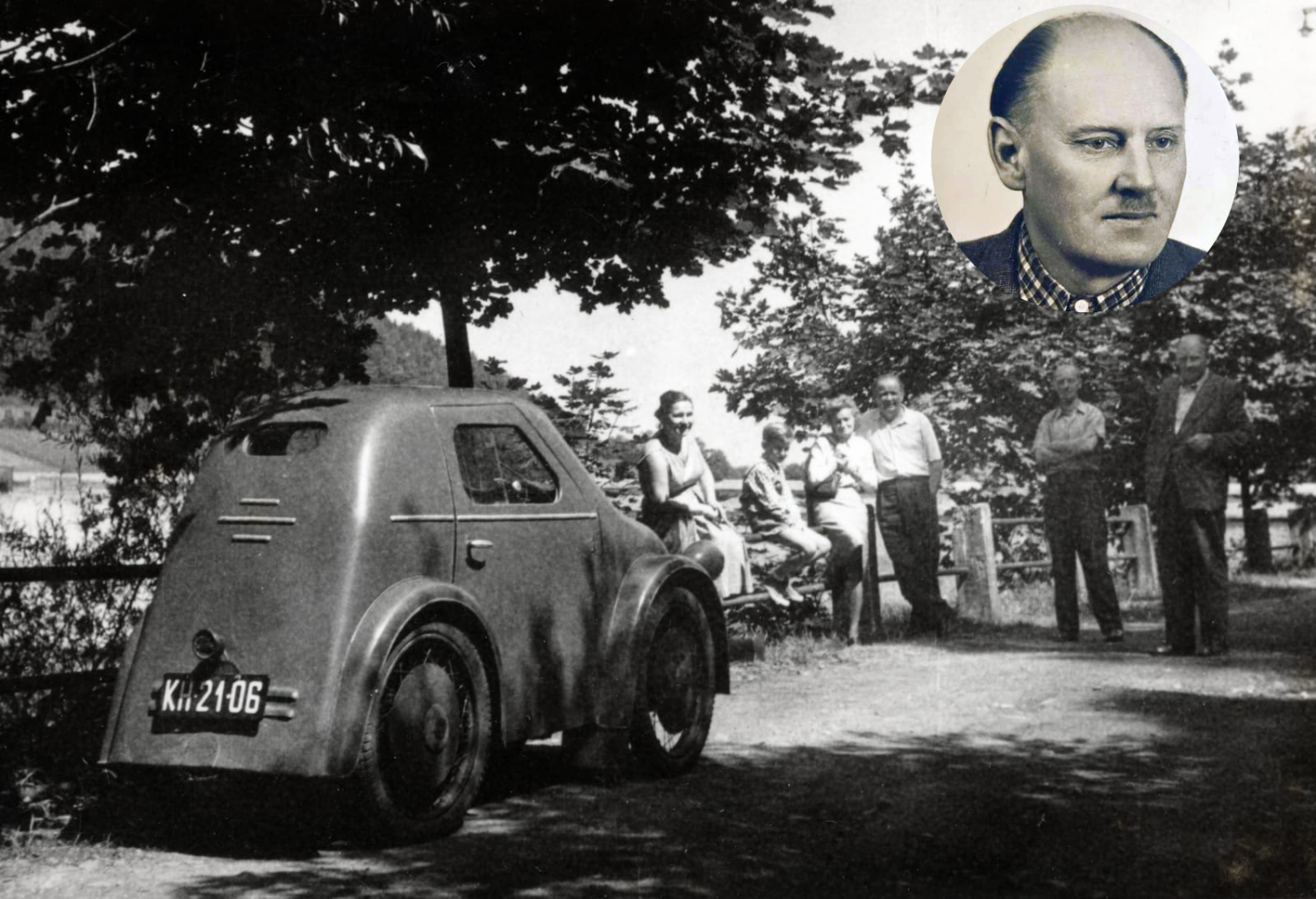 Autobąk stoi przy domu kontruktora inż. Leona Jakubczyka, fot. ze zbiorów Muzeum w Chrzanowie