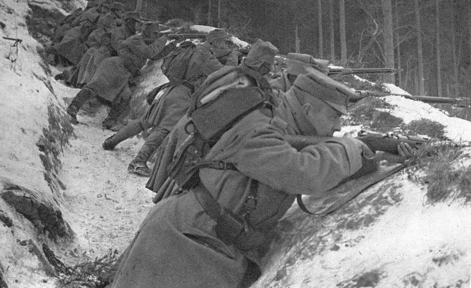 Polscy legioniści w okopach, fot. Narodowe Archiwum Cyfrowe